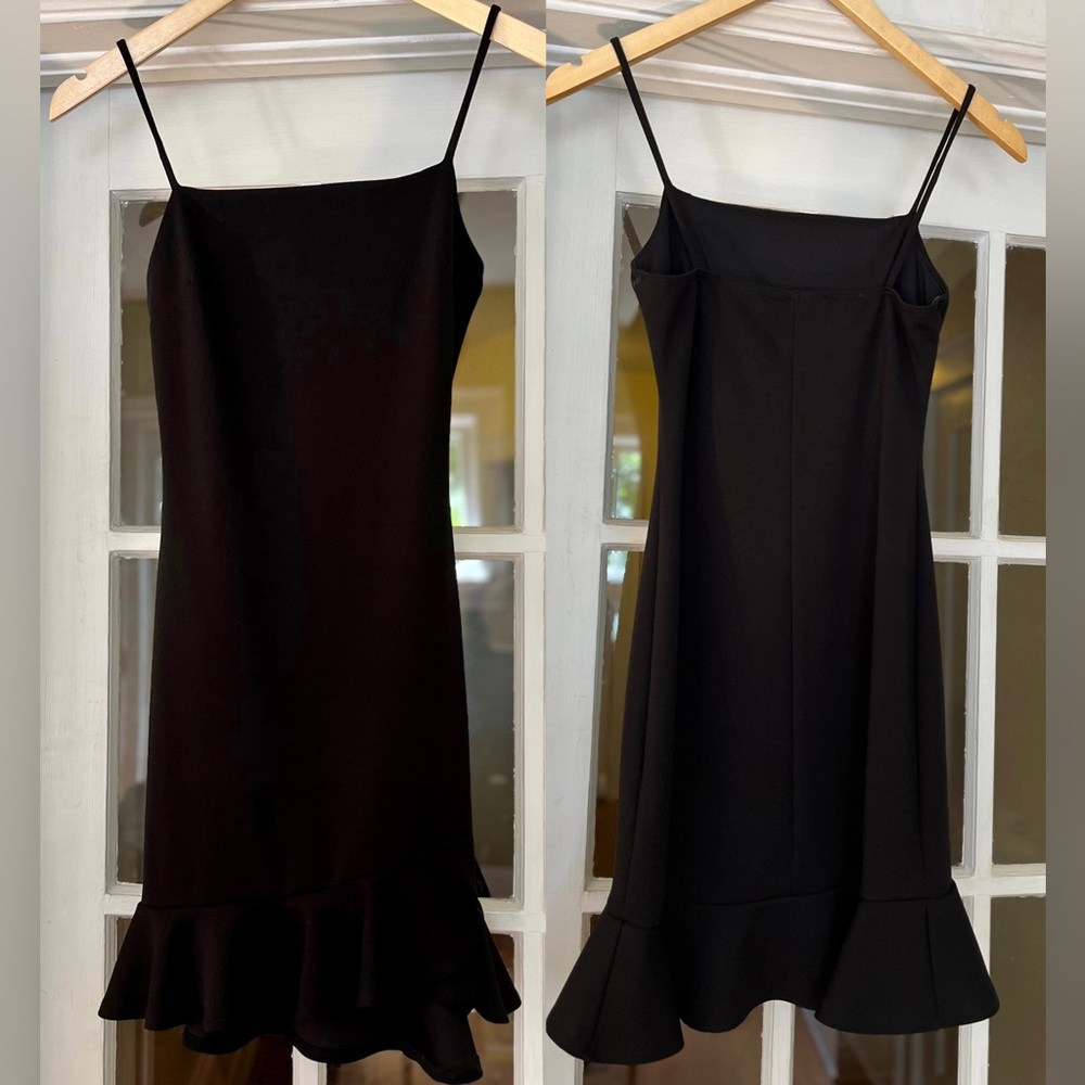 Blue Blush Dresses | Like New Black Mini Dress w Ruffle Bottom Hem Small Bodycon